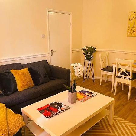 Superb And Comfortable 3Bd Home In Dagenham Dış mekan fotoğraf