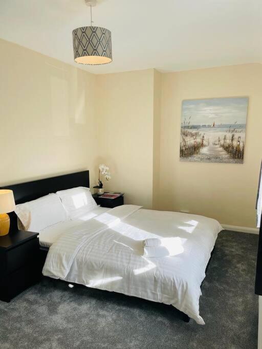 Superb And Comfortable 3Bd Home In Dagenham Dış mekan fotoğraf