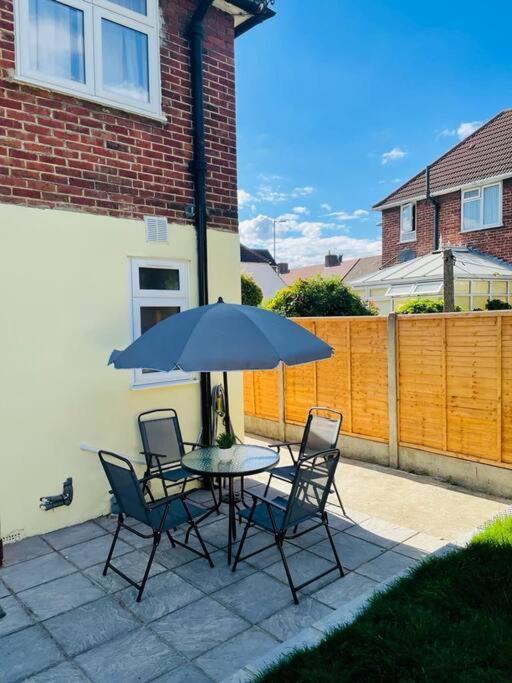 Superb And Comfortable 3Bd Home In Dagenham Dış mekan fotoğraf
